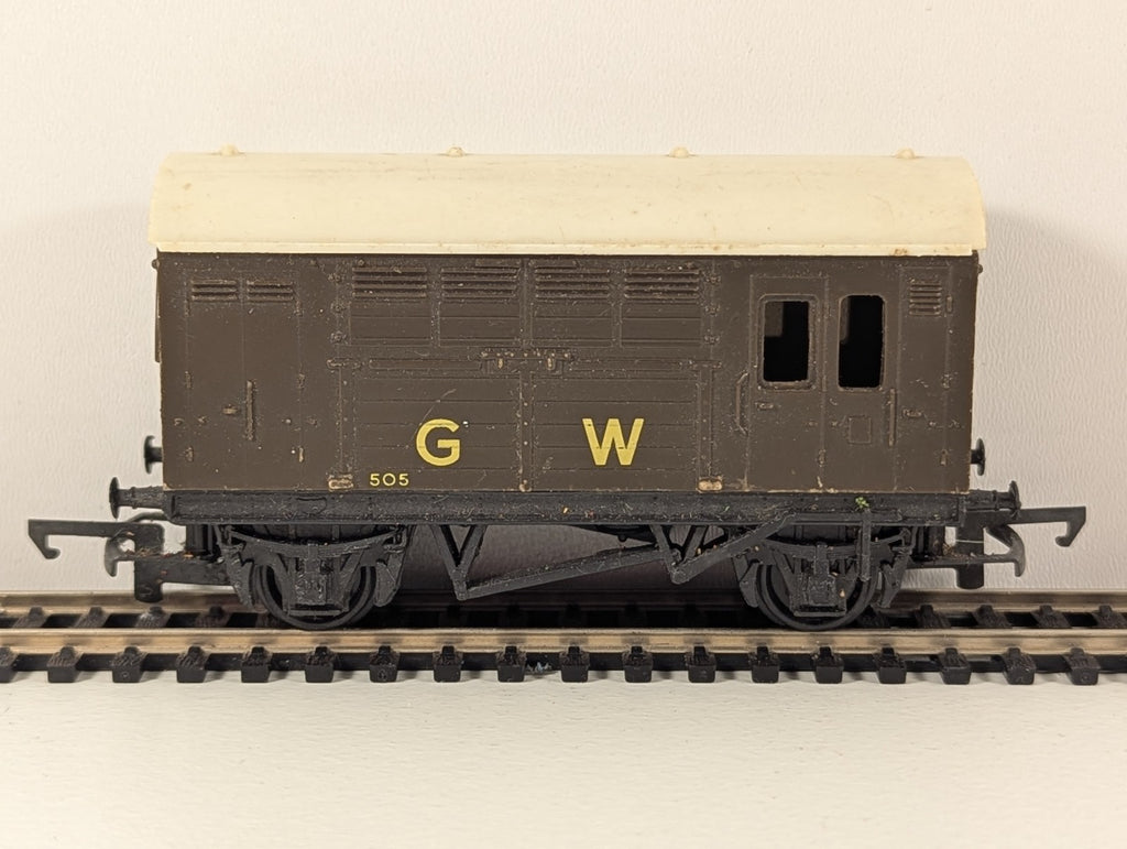 Tri-ang / Hornby R.123 OO Gauge GWR Horse Box