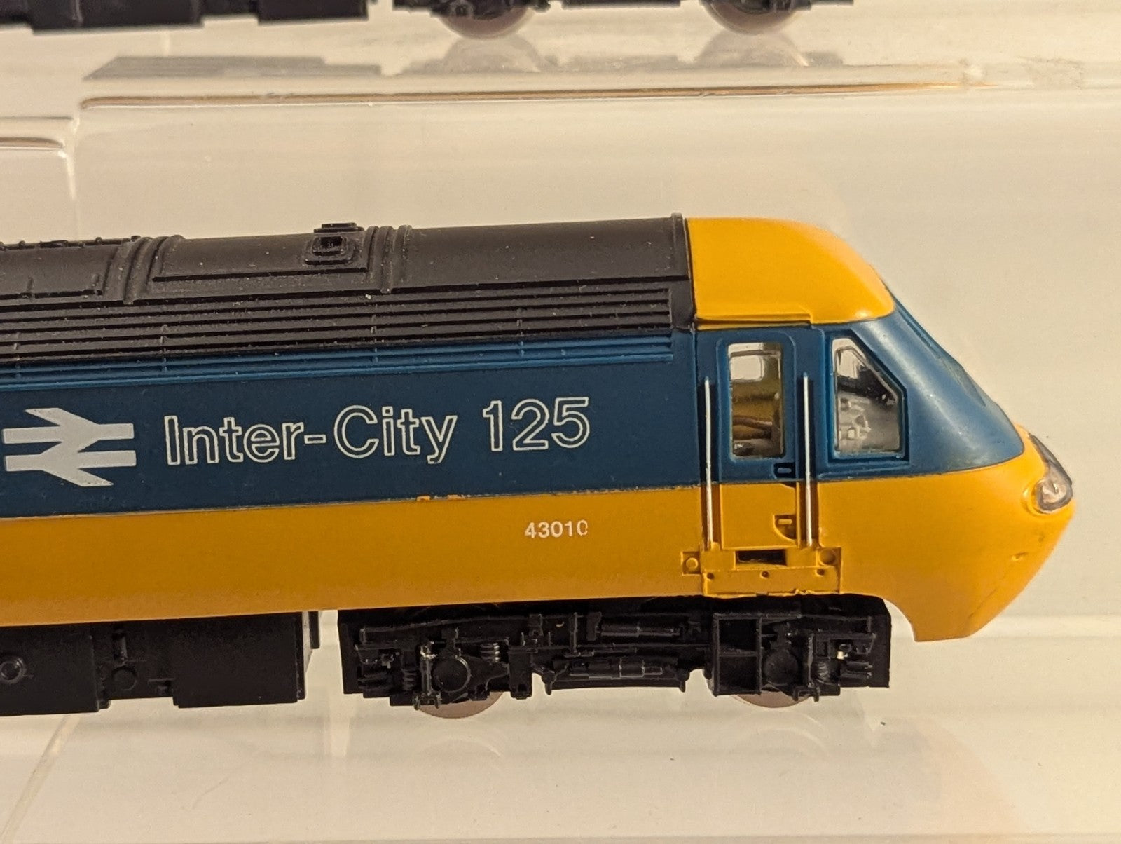 Hornby OO Gauge Class 43 HST Power Cars Diesel Locomotive 2 Car