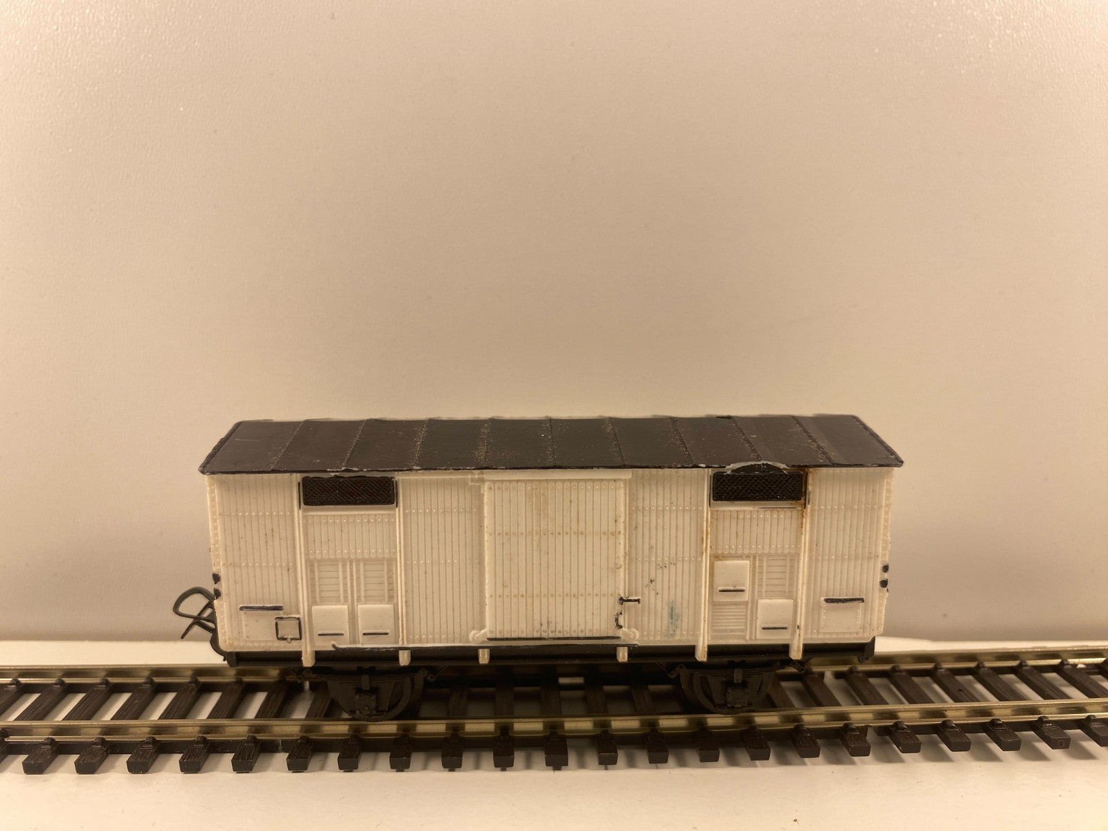 Piko Refrigerator Van – HO Gauge