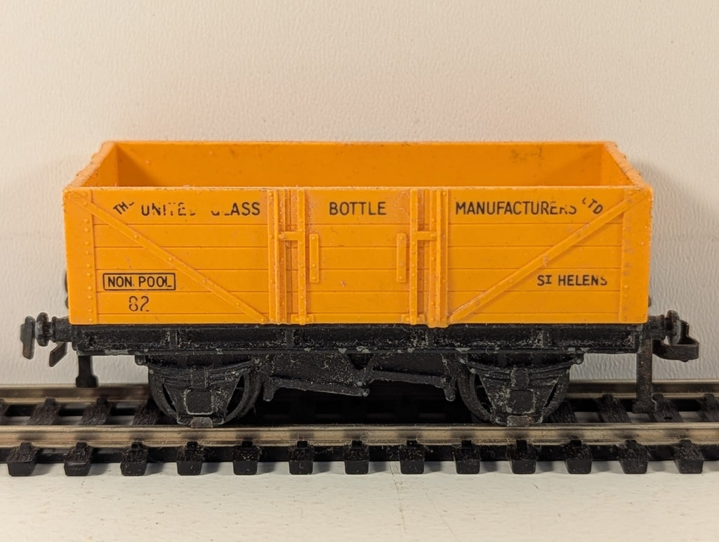 Hornby Dublo 4660 United Glass Bottle Manufacturers Ltd Wagon OO Gauge