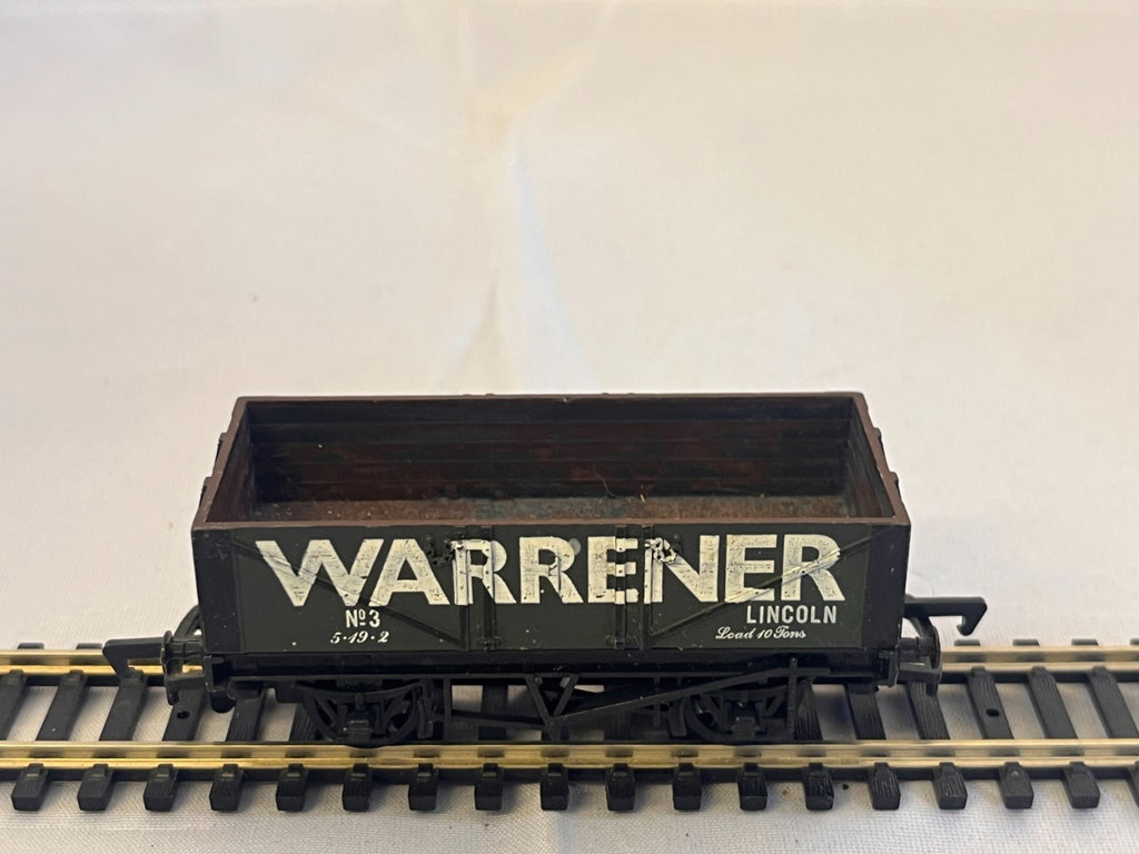 Mainline OO Gauge Warrener Lincoln 5 Plank Open Wagon Green