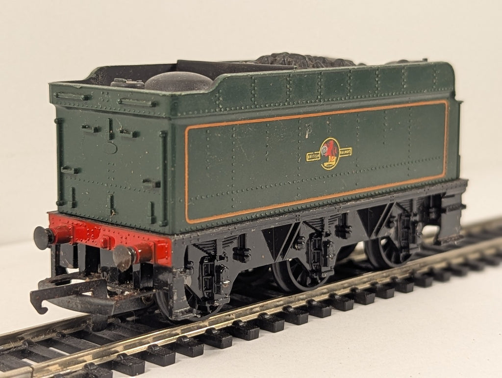 Tri-ang OO Gauge 6-Wheel Tender BR Green