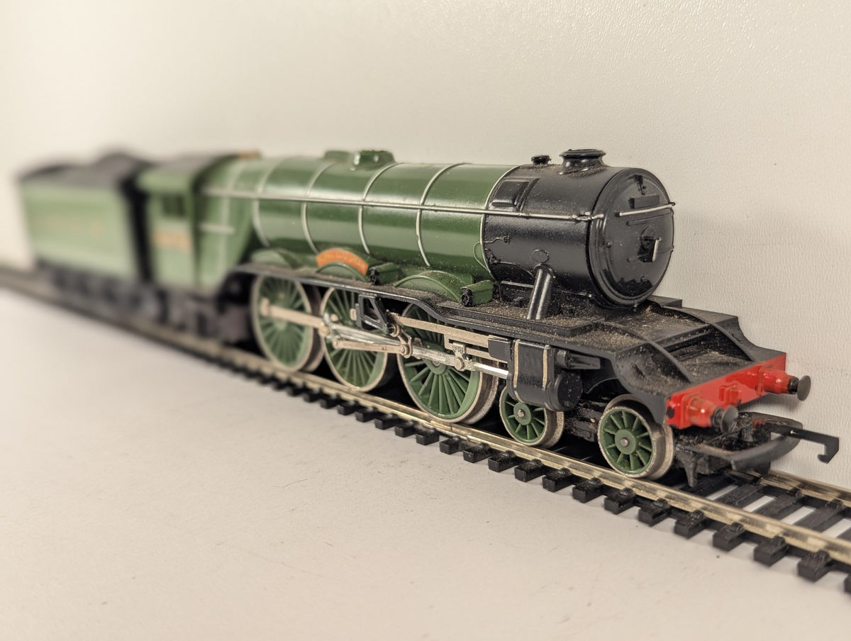 Hornby OO Gauge Class A3 'Flying Scotsman' Steam Locomotive 4472 LNER Green