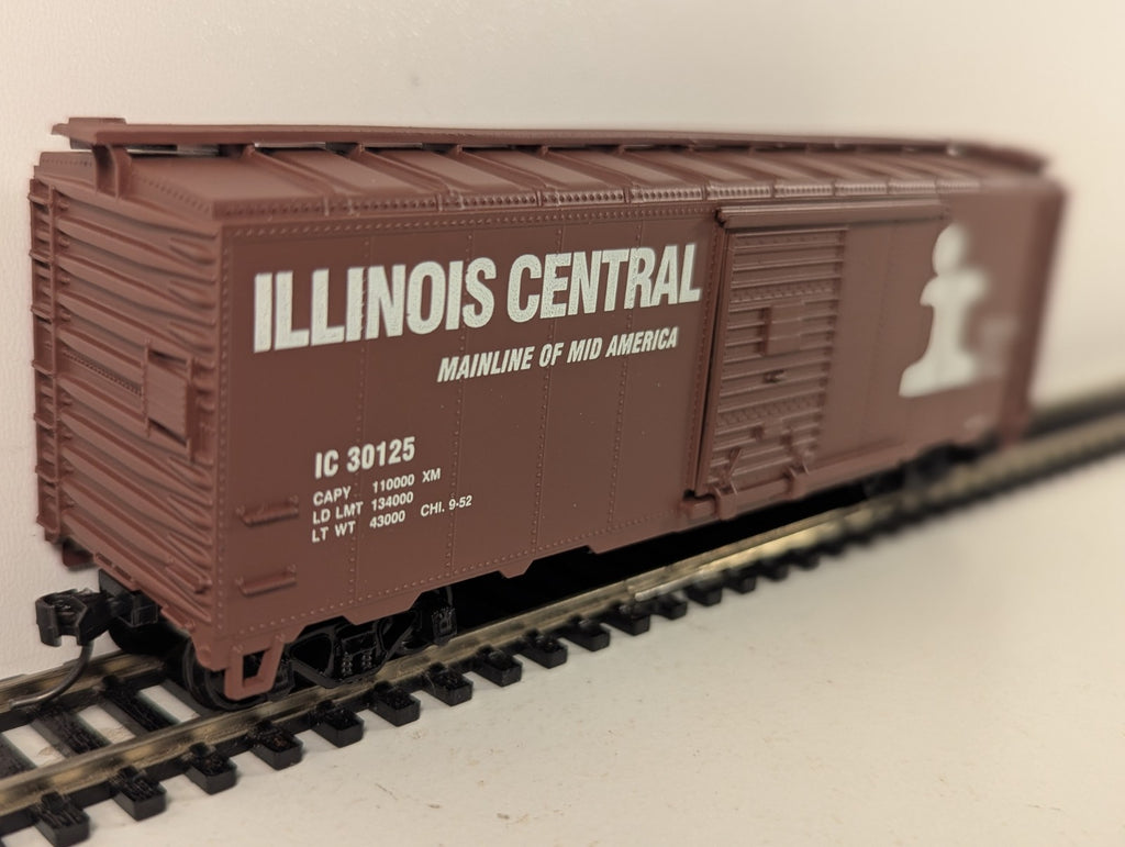 Athearn HO Gauge 40ft Box Car Boxcar IC 30125 Illinois Central 1207