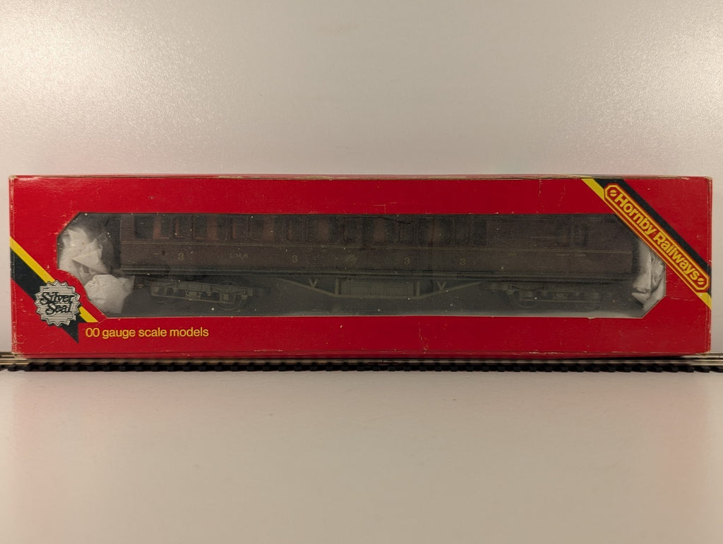 Graham Farish OO Gauge LMS Brake Third Coach - Wrong Box