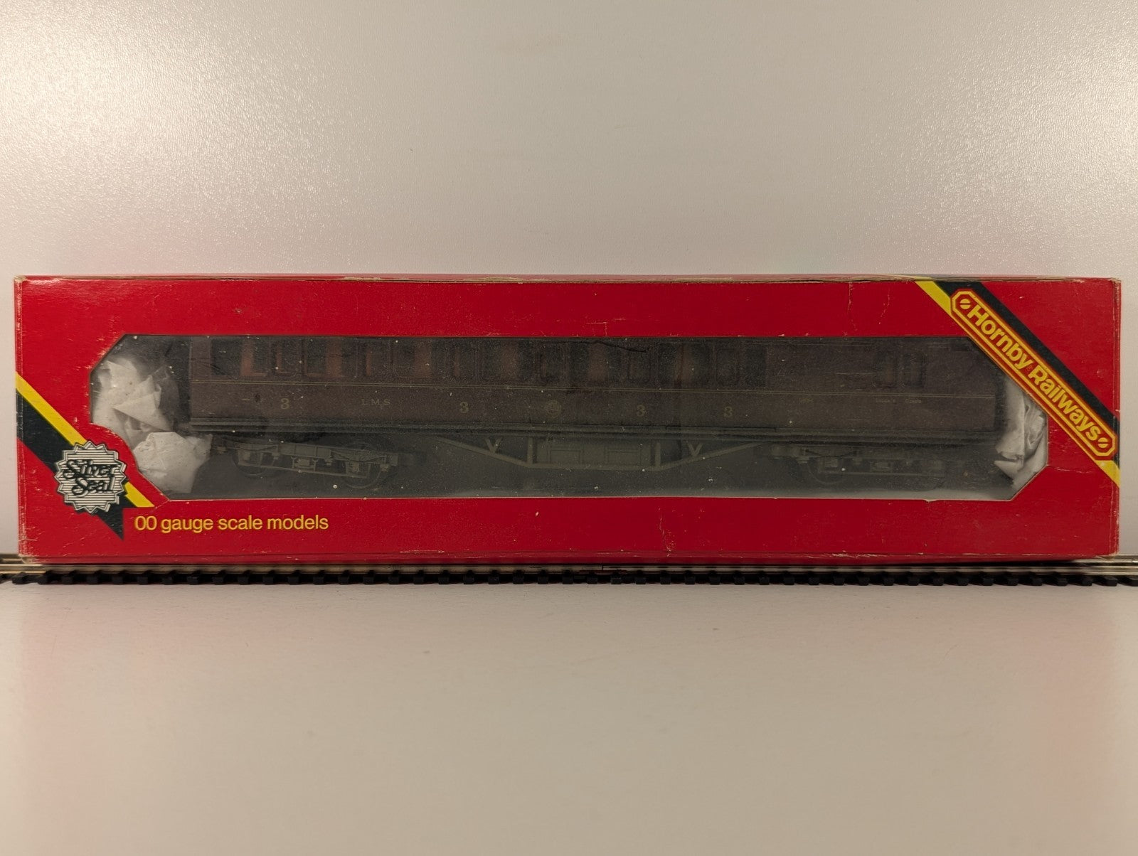 Graham Farish OO Gauge LMS Brake Third Coach - Wrong Box