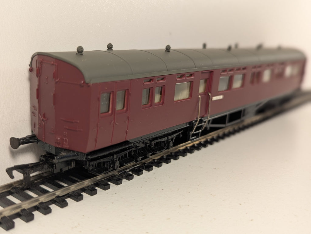 Airfix 54256-8 GWR Auto Coach BR Maroon OO Gauge Boxed - Missing Buffer Head