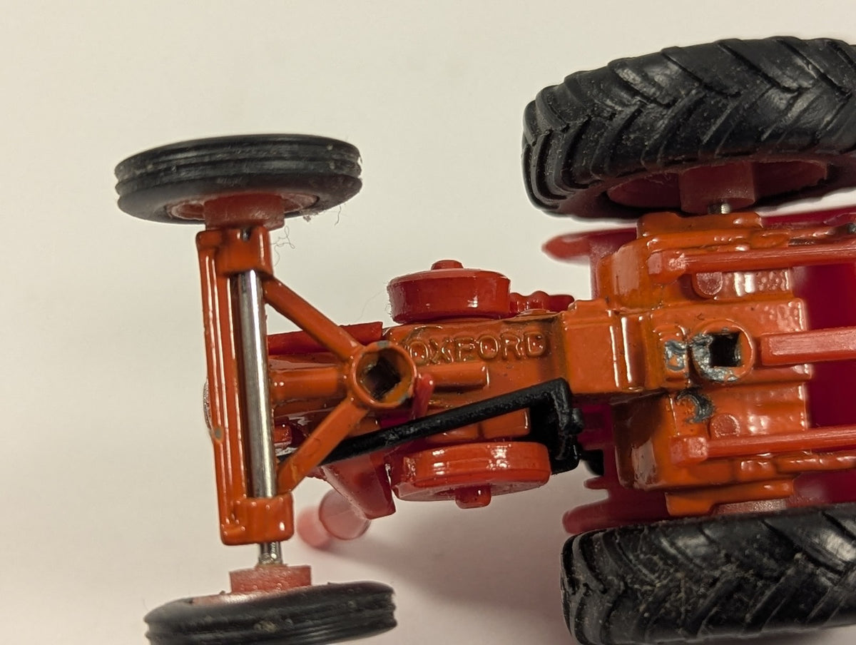 Oxford Diecast 1:76 Field Marshall Tractor Diecast Tractor Red