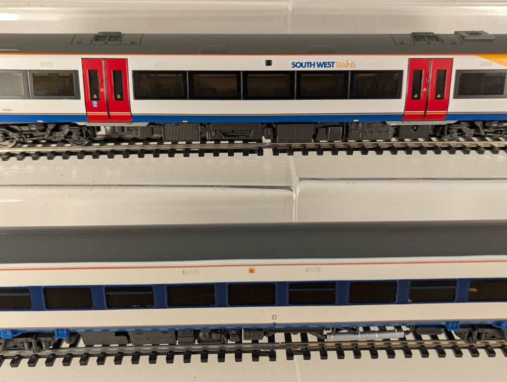 Bachmann Branchline 32-452A OOGauge Class 170/3 2-CarDMU SouthWestTrains - Boxed