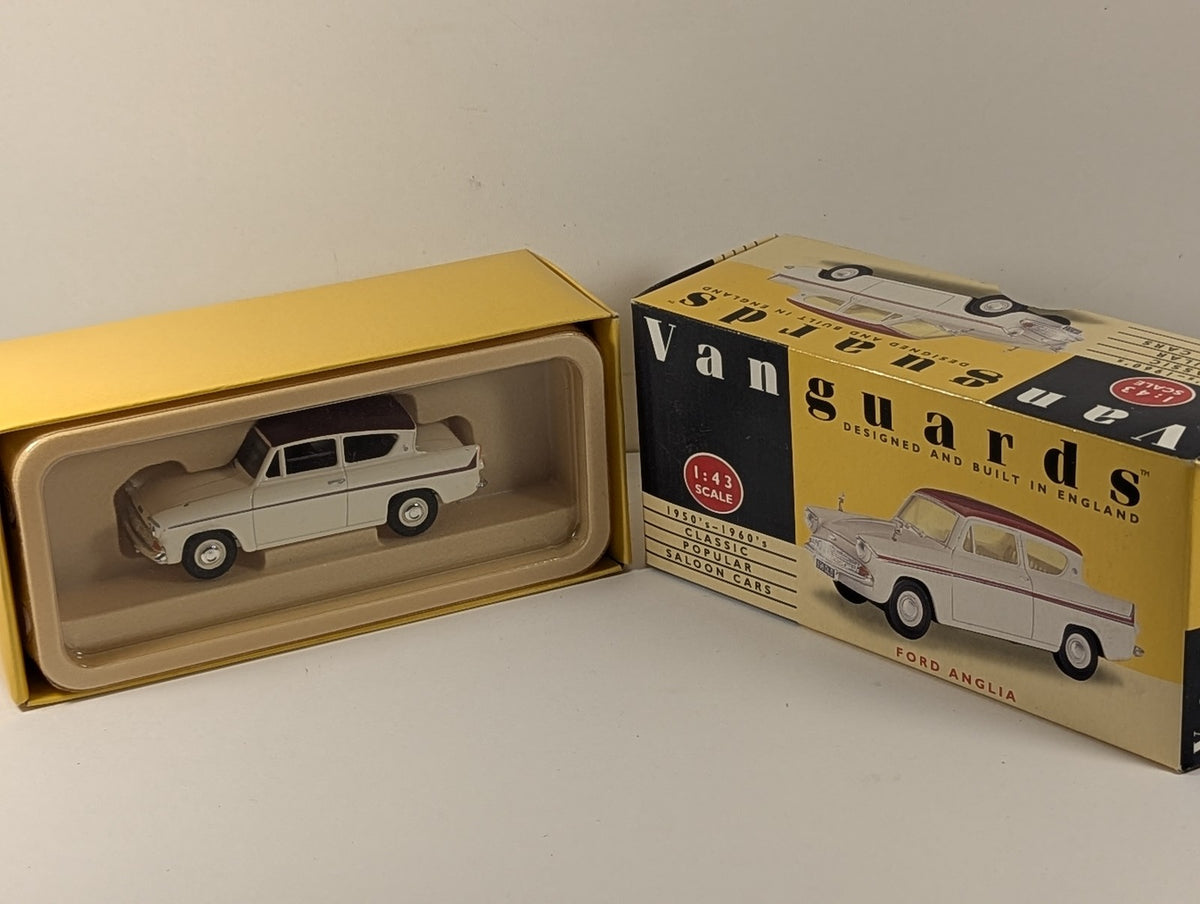 Vanguards 1:43 Ford Anglia Die-cast Model Car White / Maroon VA1002