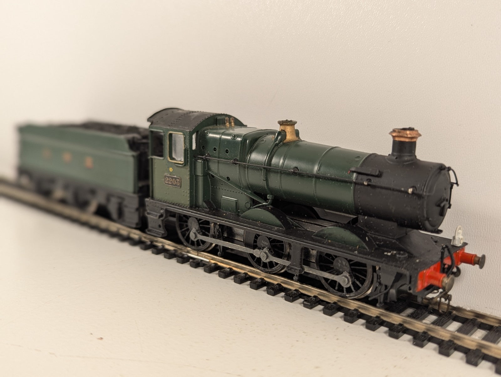 Mainline Railways 37-077 GWR 2251 Class Collett Goods 0-6-0 GWR Unlined Green