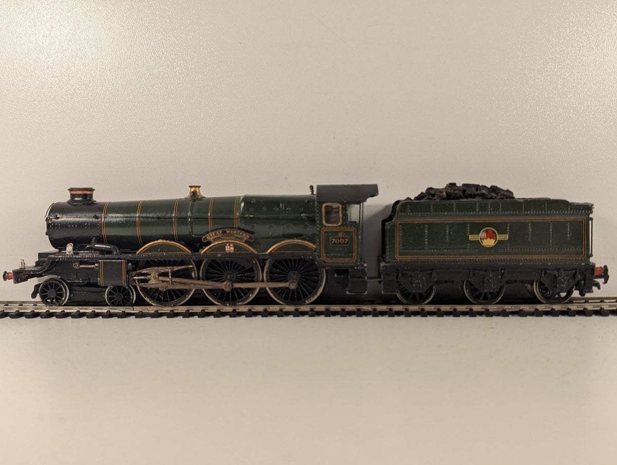 Tri-ang Wrenn OO Gauge Castle Class 4-6-0 'Great Western' Steam Locomotive 7007