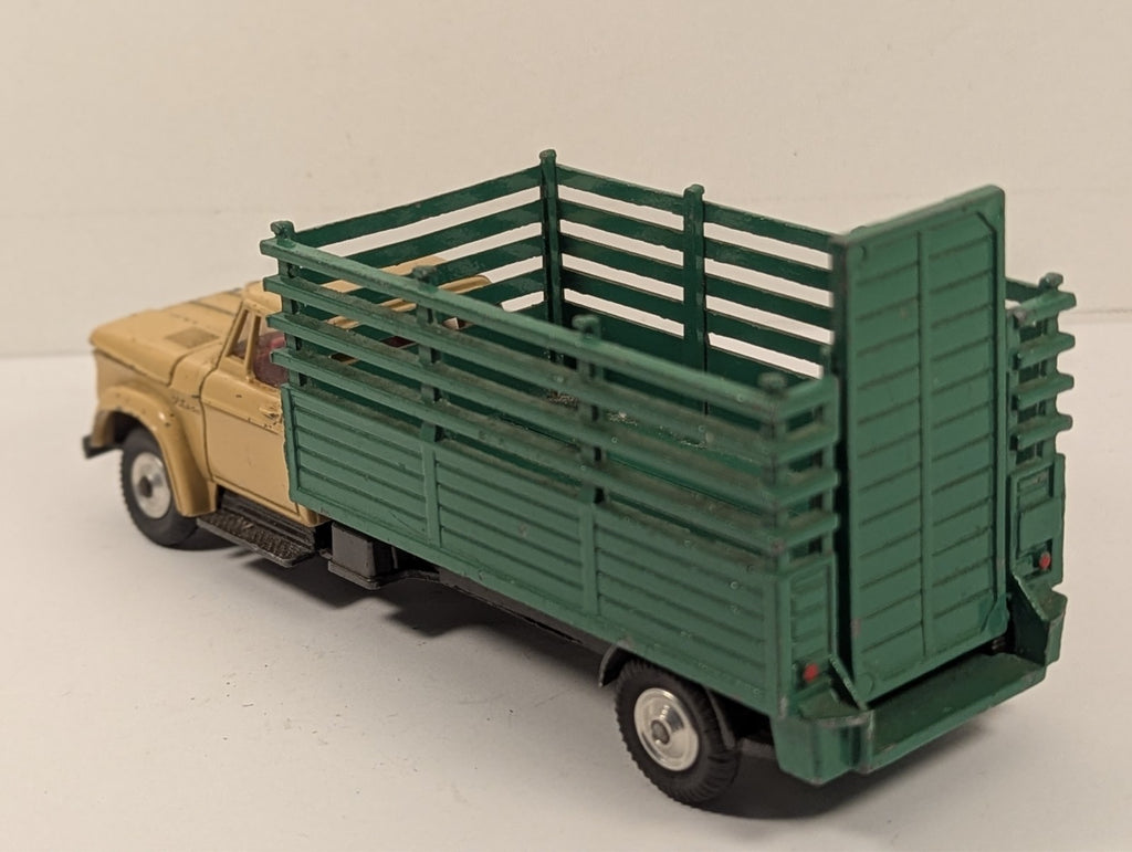 Corgi Toys 484 Dodge Kew Fargo Livestock Transporter 1:43 Scale - Missing Tyre