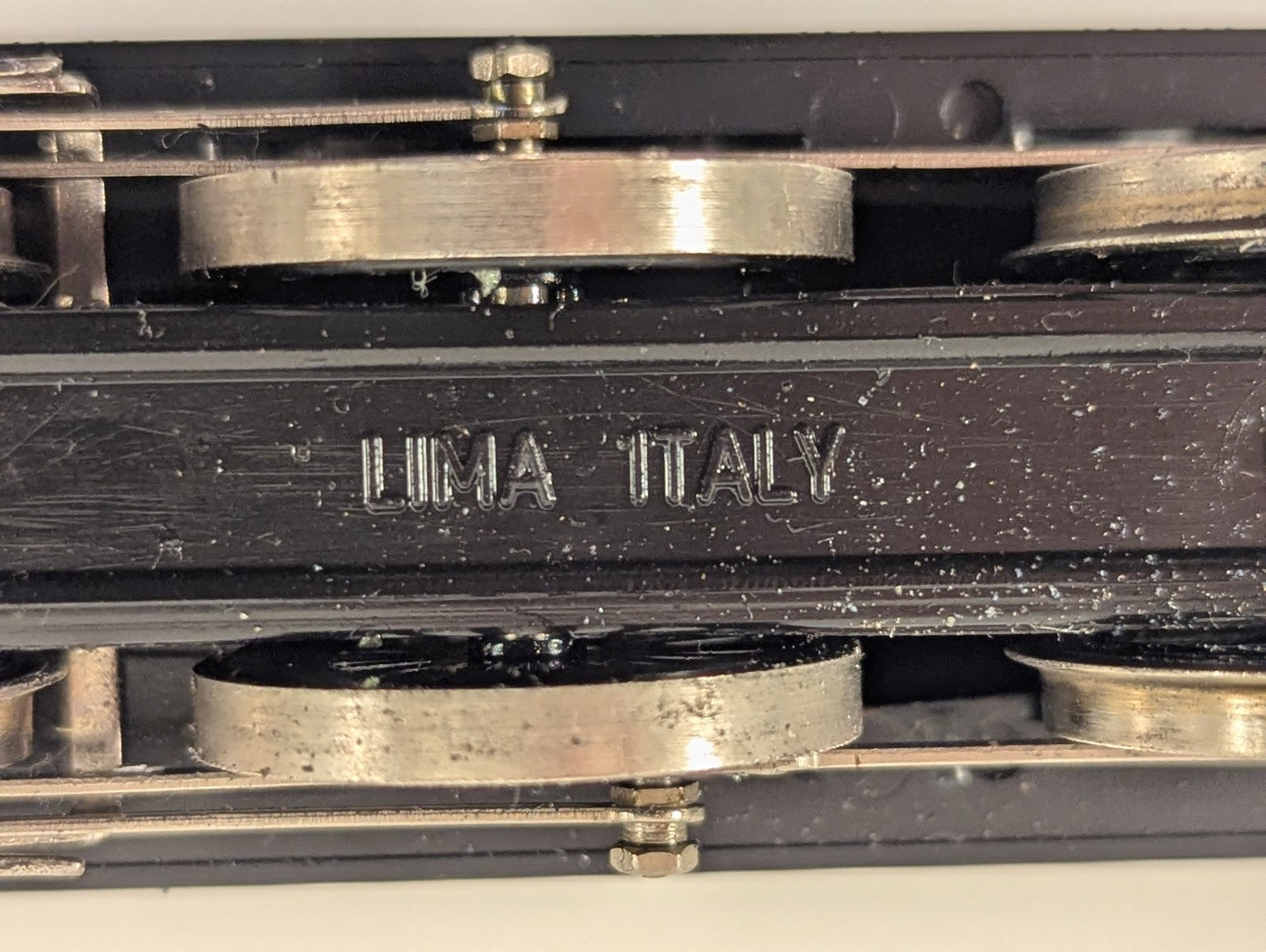 Lima GWR King Class 4-6-0 King George V Steam Locomotive  - Missing One Buffer