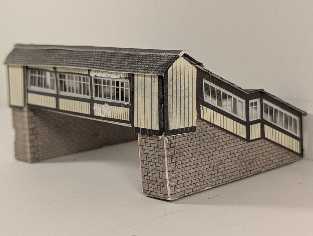 Metcalfe N  Gauge GWR Style Footbridge GWR Cream & Brown PO216