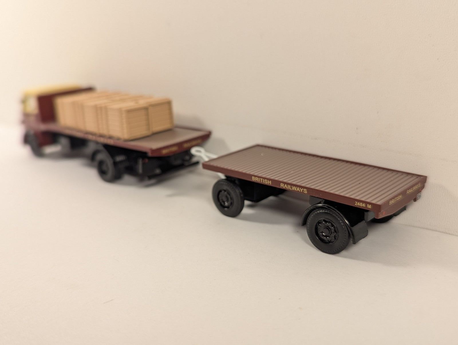B-T Models 1:76 Leyland Beaver & Drawbar Trailer Die-cast Vehicle 1320M