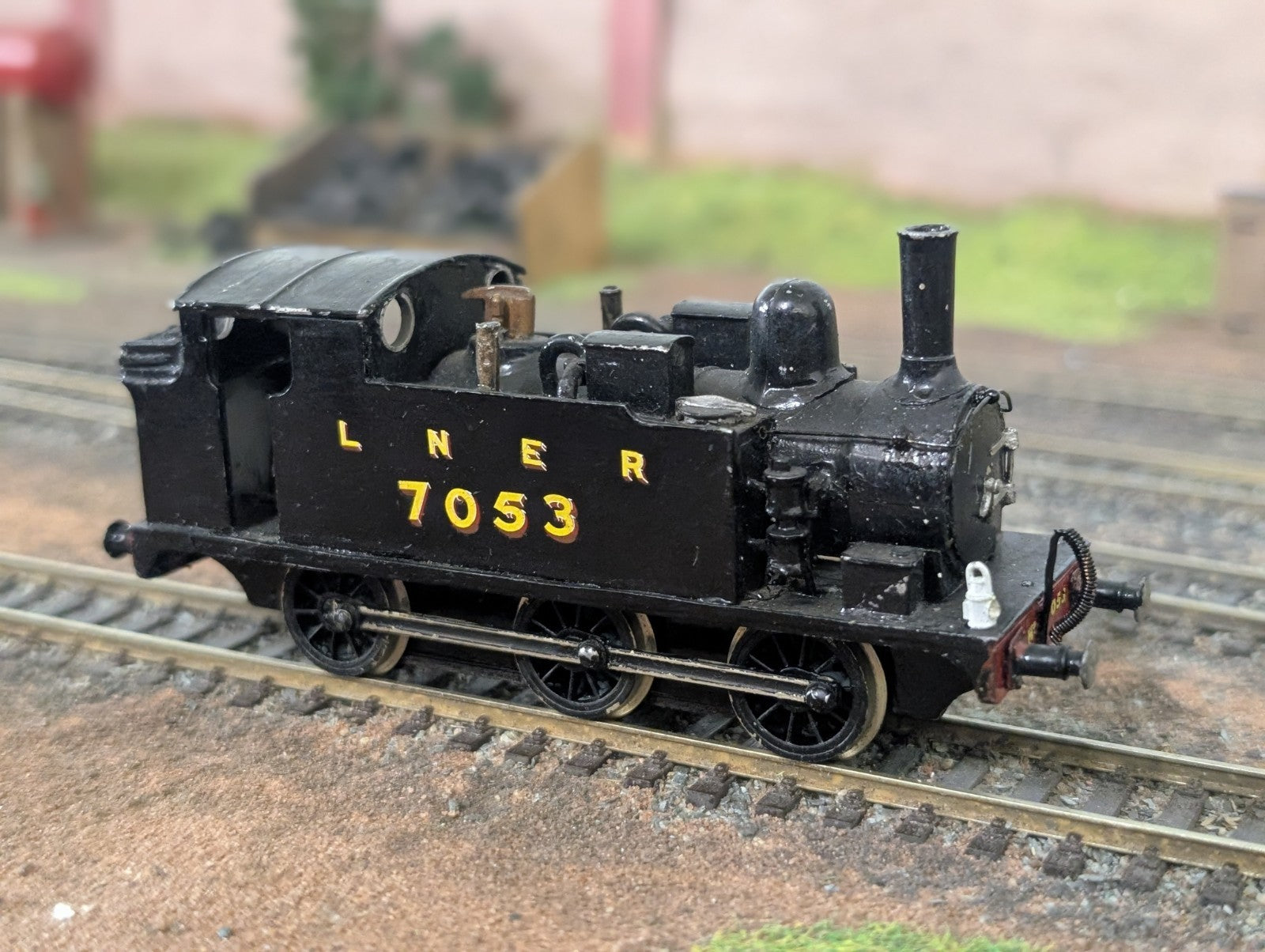 Wills Finecast OO Gauge Kitbuilt LNER J69 0-6-0T No. 7053