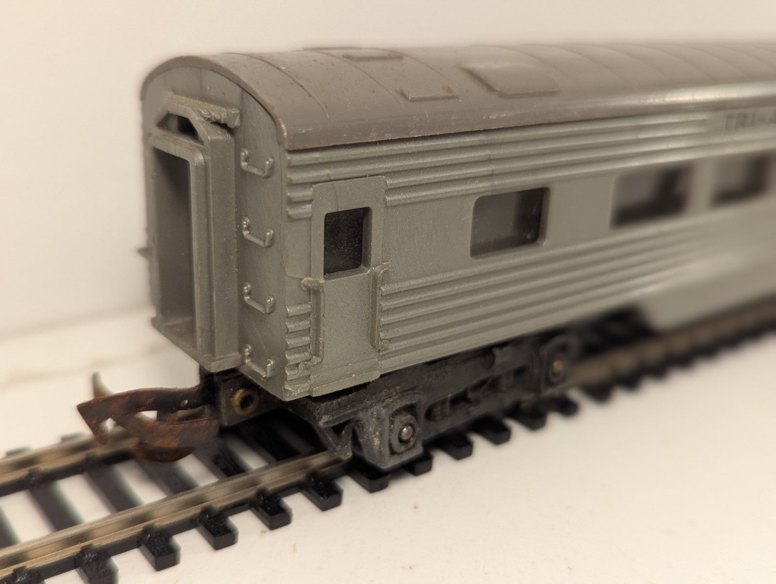 Tri-ang OO Gauge R125 Transcontinental Observation Car