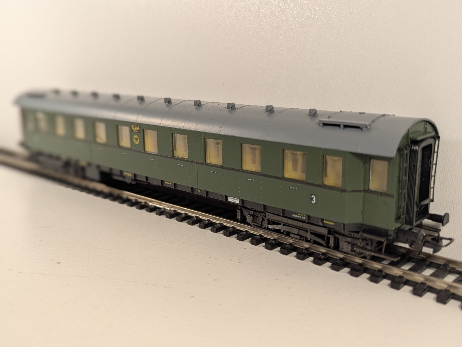 Liliput 843 02 HO Gauge DRG Third Class Passenger Coach - Boxed