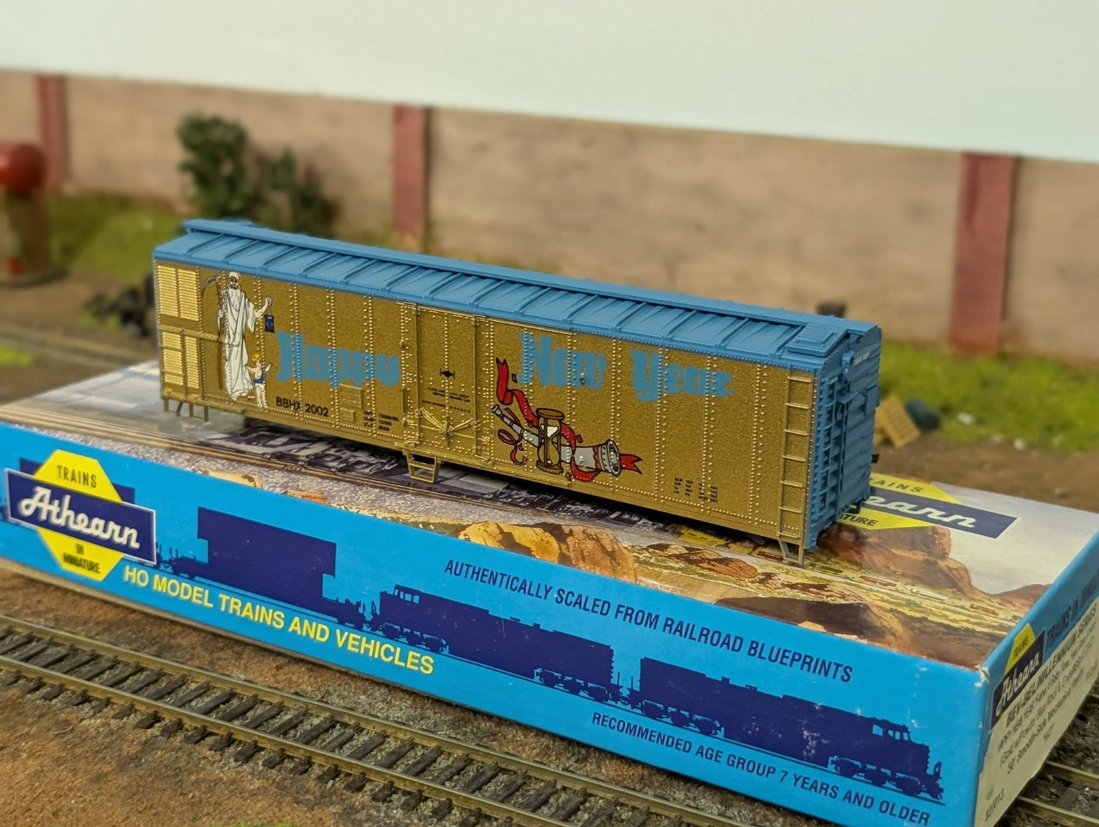 Athearn BBHC-2002 HO Gauge Bel-Bev Happy New Year Freight Car Kit