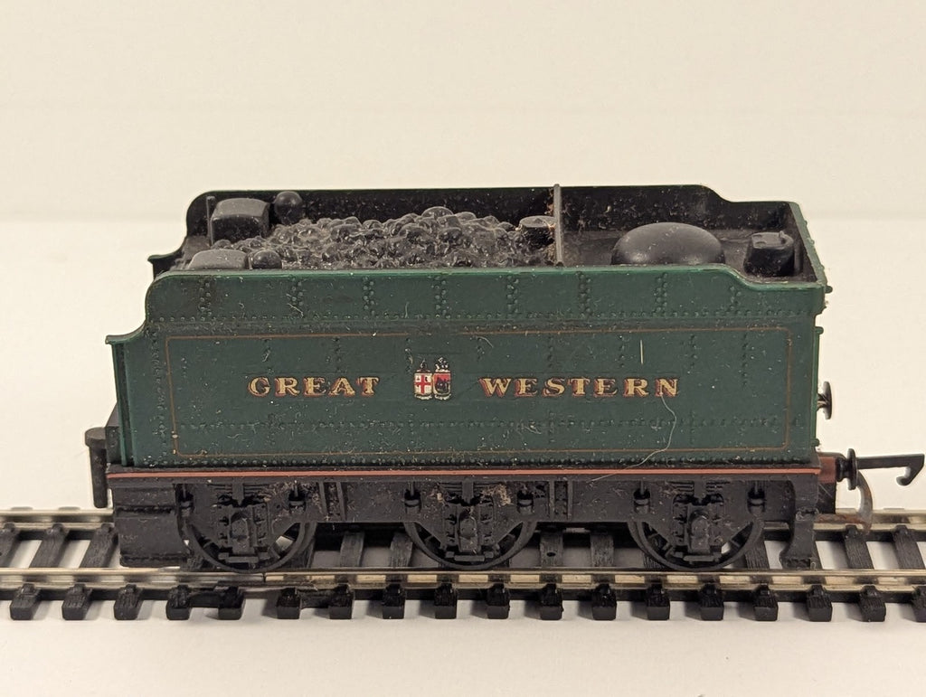 Hornby OO Gauge GWR 6-Wheel Tender GWR Green