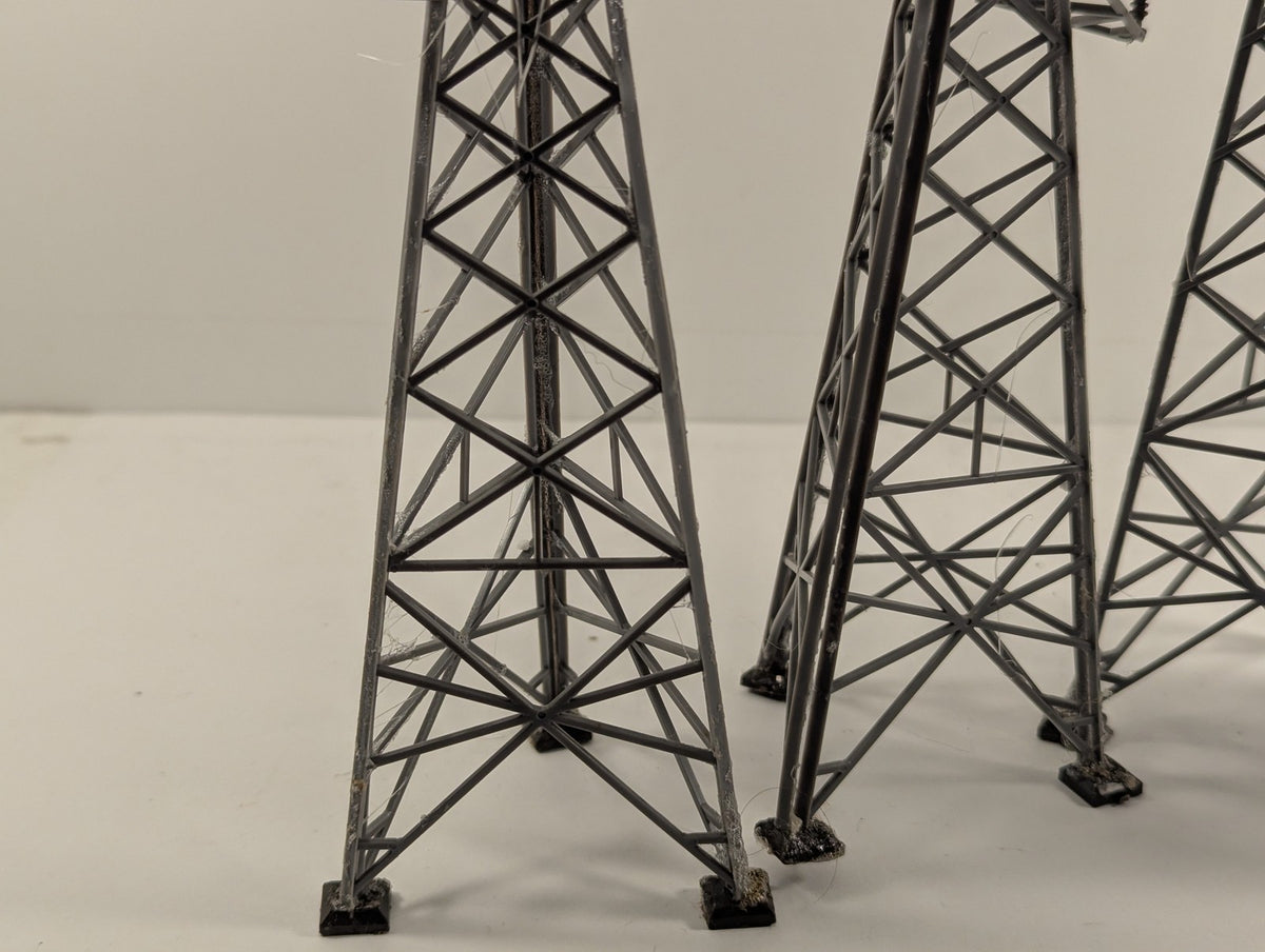 Dapol OO Gauge Electricity Pylons Scenic Accessories Grey