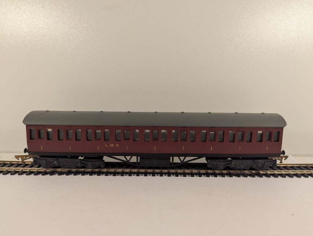 Graham Farish OO Gauge LMS 1st Class Suburban Composite Coach Boxed