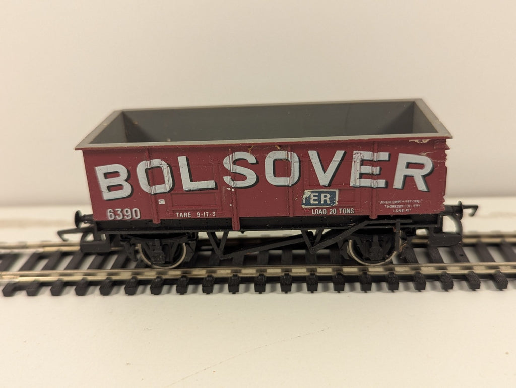 Hornby R136 OO Gauge Bolsover Mineral Wagon 6390