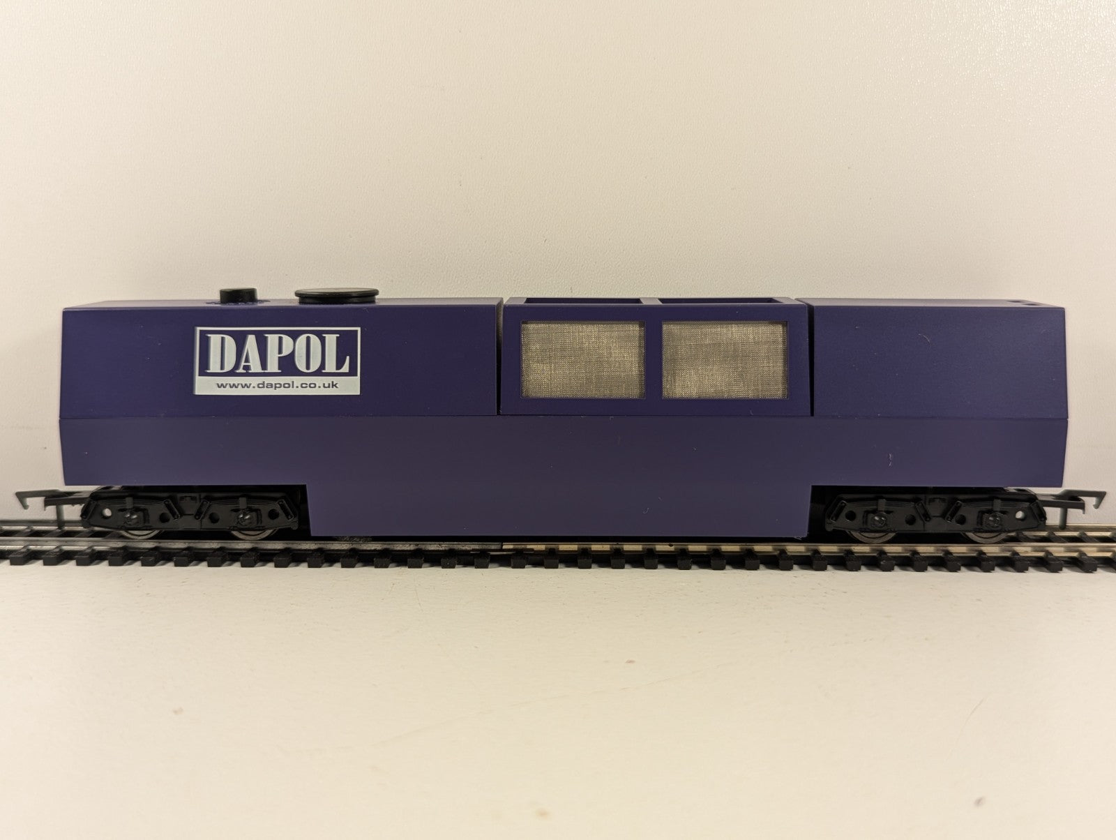 Dapol B800 OO/HO Gauge Motorised Track Cleaner - Boxed