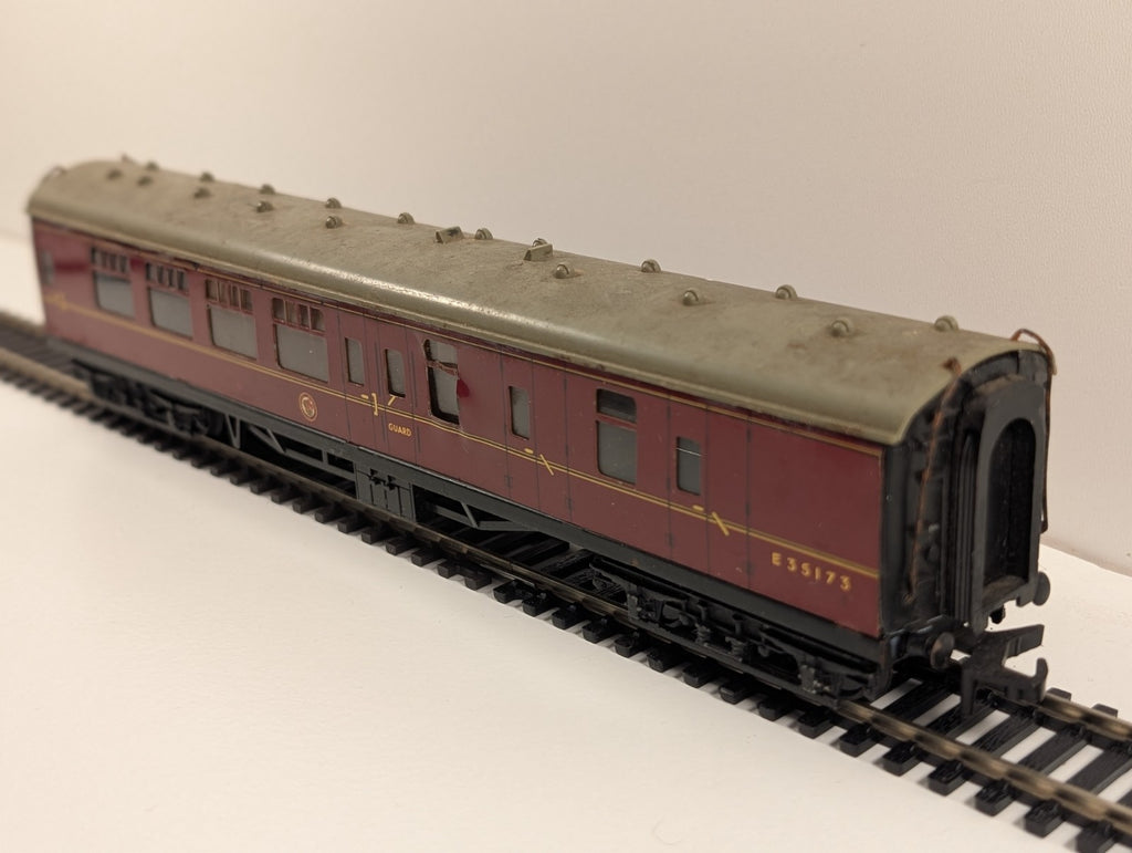 Hornby Dublo 4053 OO Gauge BR Brake 2nd Coach (E35173) – Needs Restoration