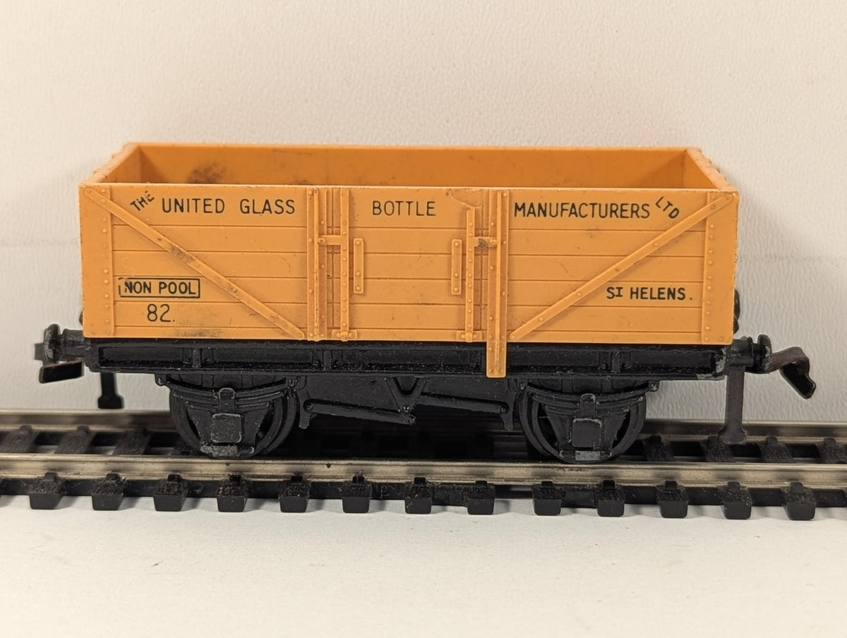 Hornby Dublo OO Gauge 5 Plank Open Wagon United Glass Bottle Manufacturers 82