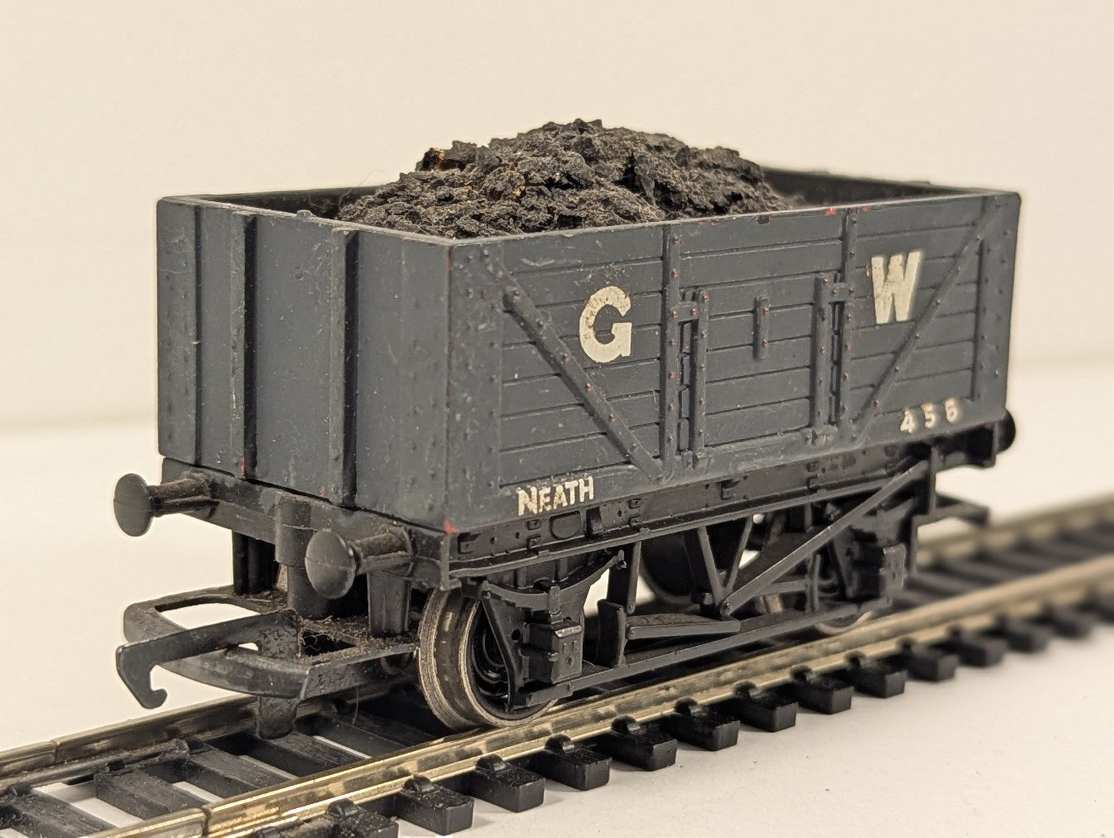 Hornby OO Gauge 5-Plank Open Wagon Goods Wagon 456 GWR Grey