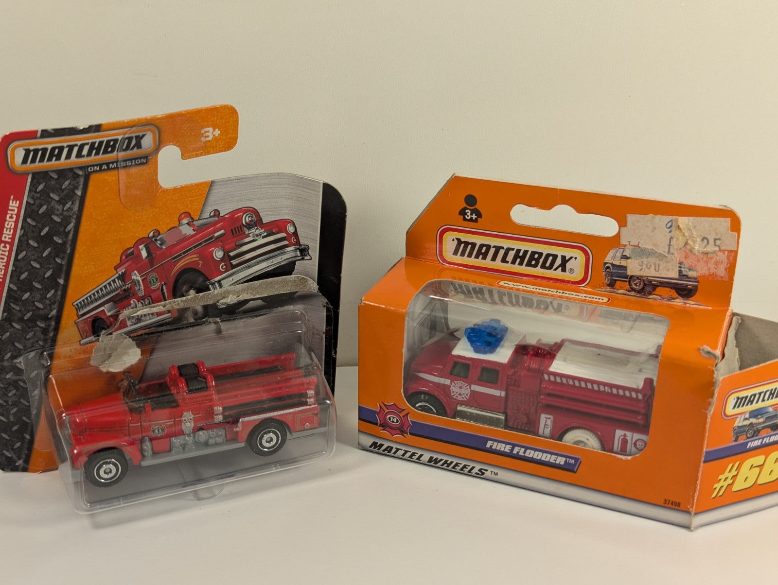Matchbox Diecast Fire Flooder and MBX Station No 1 Fire Engine Pair