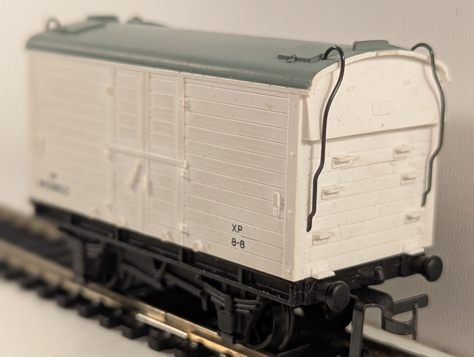 Hornby Dublo 32065 OO Gauge D1 Meat Van - Boxed
