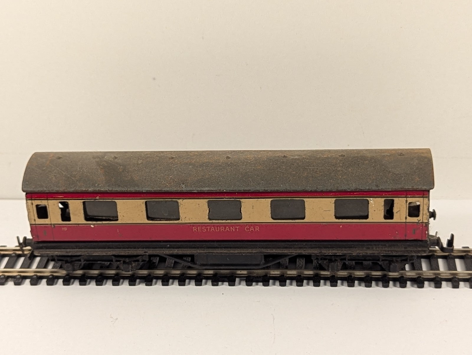 Trix OO Gauge Restaurant Car