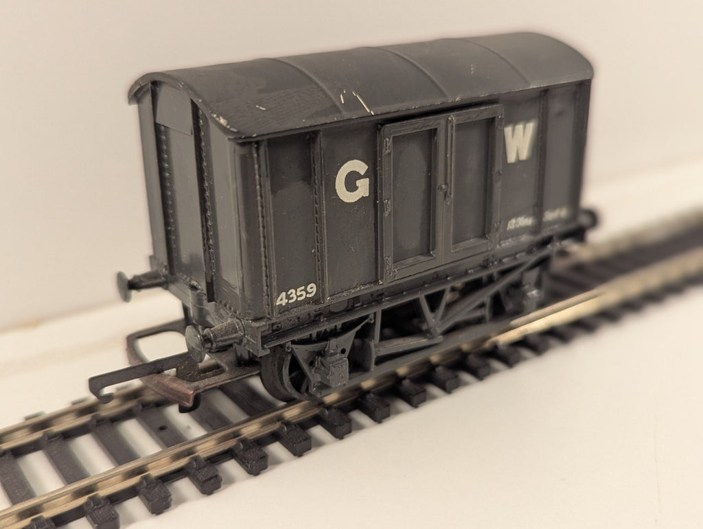 Tri-ang OO Gauge GWR “Iron Mink” Van – No. 4359