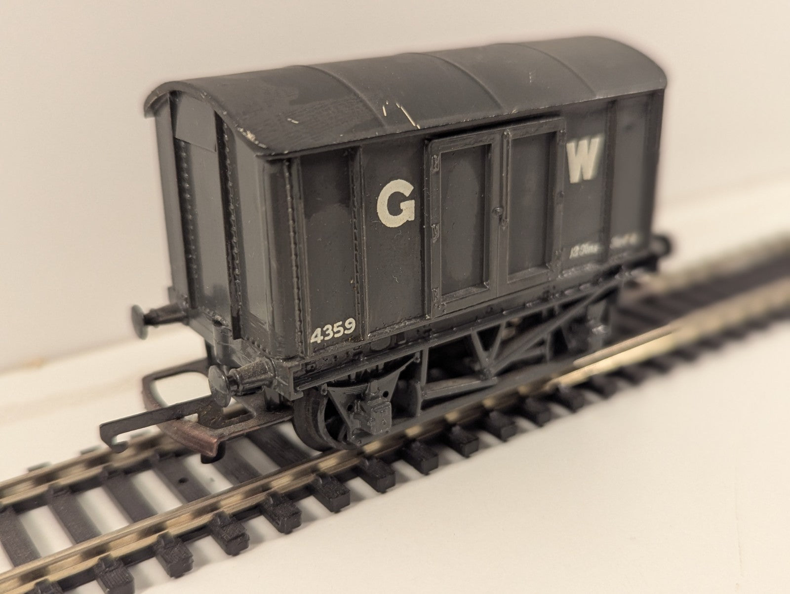 Tri-ang OO Gauge GWR “Iron Mink” Van – No. 4359