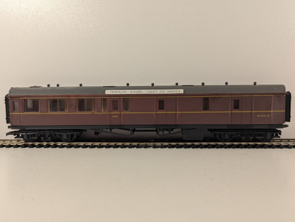 Airfix OO Gauge Centenary Brake Third Coach Passenger Coach W 4576 W
