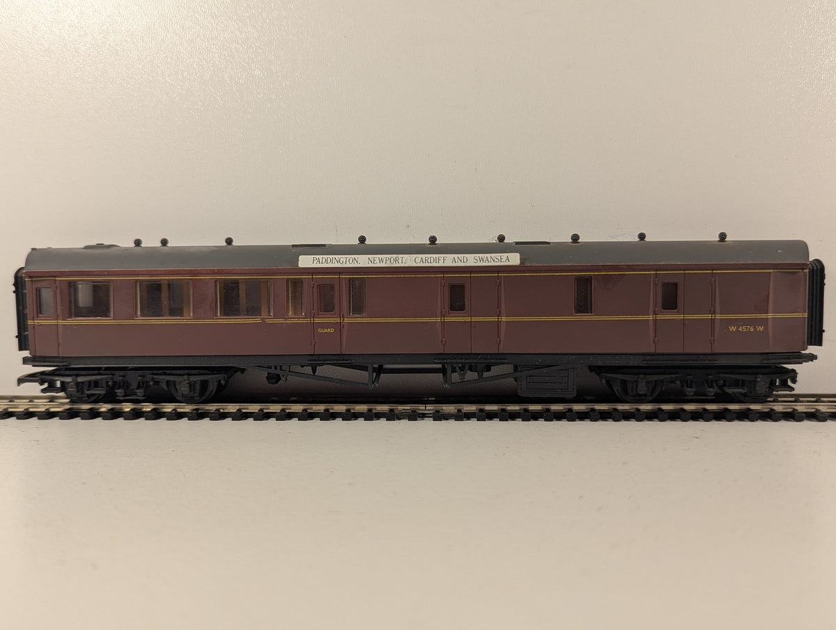 Airfix OO Gauge Centenary Brake Third Coach Passenger Coach W 4576 W
