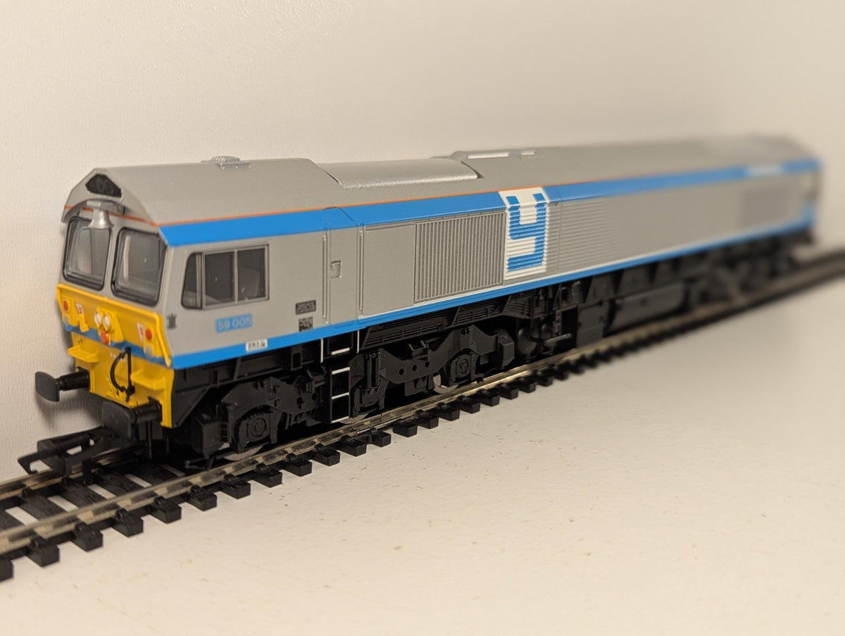 Hornby R3041 Class 59 59005 “Kenneth J Painter” Foster Yeoman