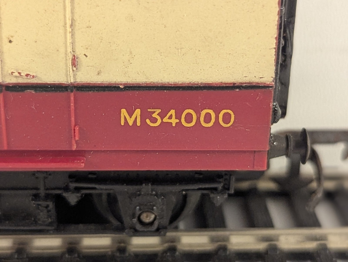 Tri-ang OO Gauge BR Mk1 Brake Second Coach Passenger Coach M34000
