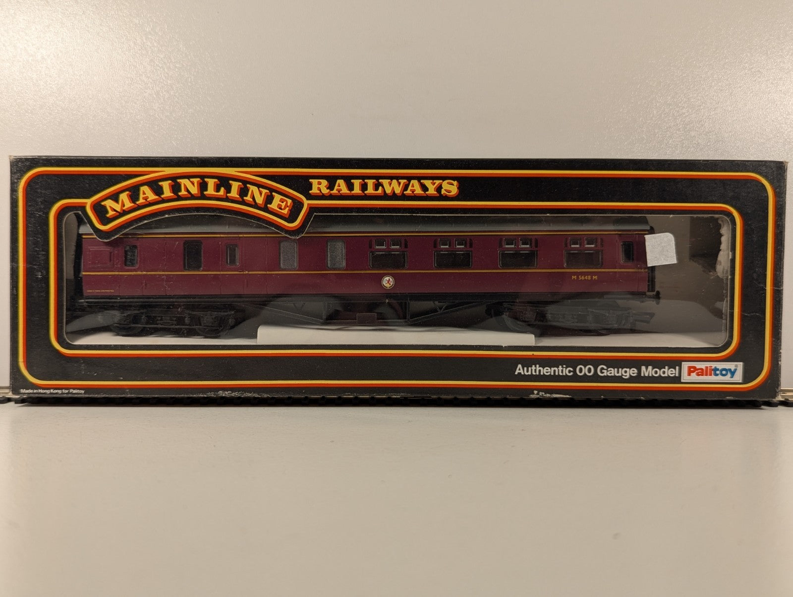 Mainline 37-110 OO Gauge LMS Crimson 57ft Brake Third Coach - Boxed