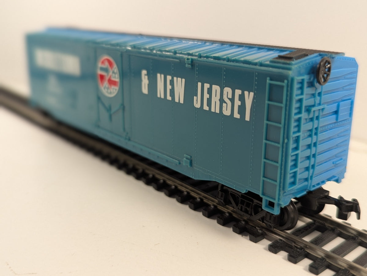 Bachmann HO Gauge Middletown & New Jersey Plug Door Boxcar 120747
