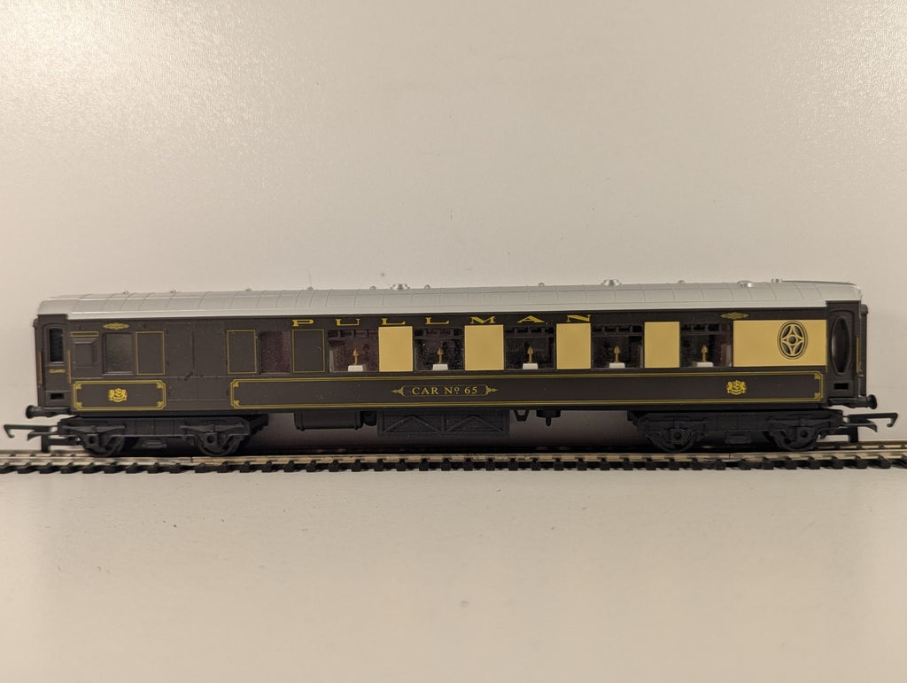 Hornby OO Gauge Pullman Brake Third Car No. 65 Coaches Pullman umber