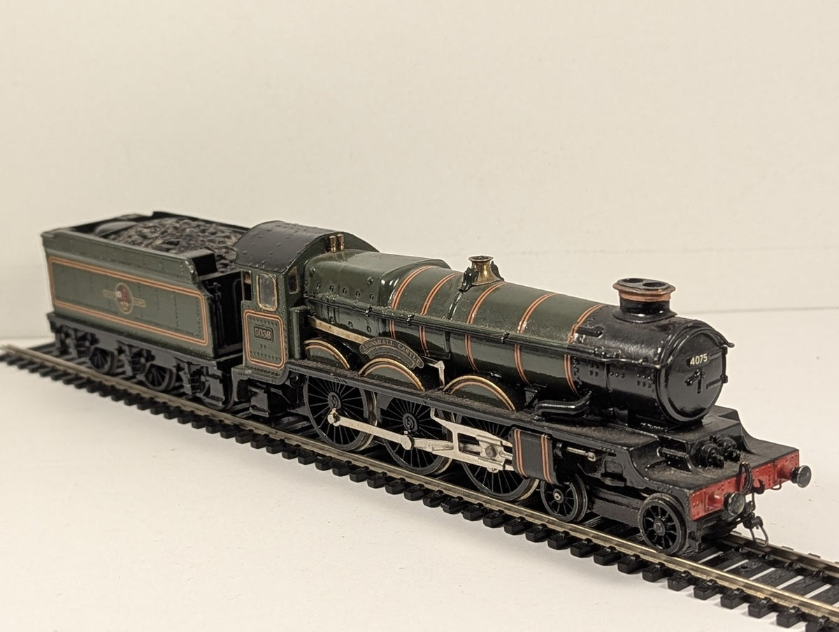 Wrenn OO Gauge Castle Class 4-6-0 5038 'Lyonshall Castle' Steam Locomotive