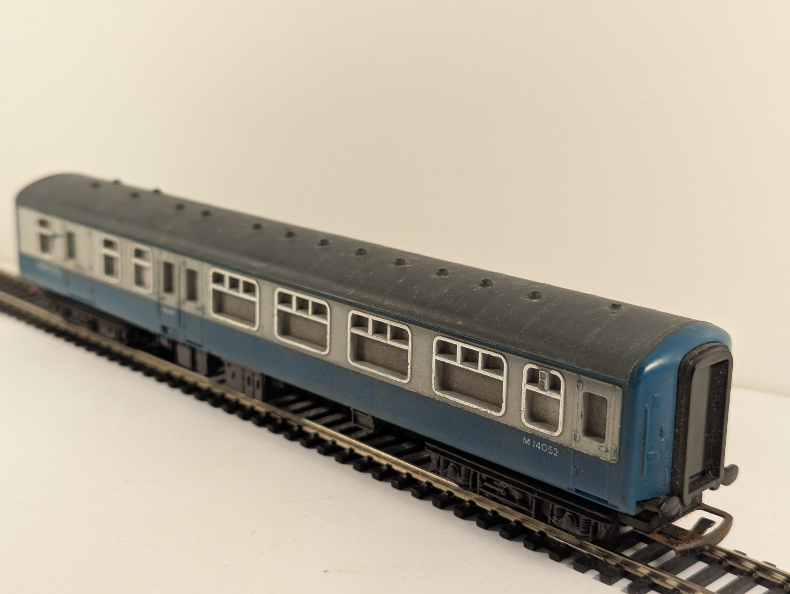 Hornby R726 OO Gauge BR Mk2 Inter-City Brake Coach