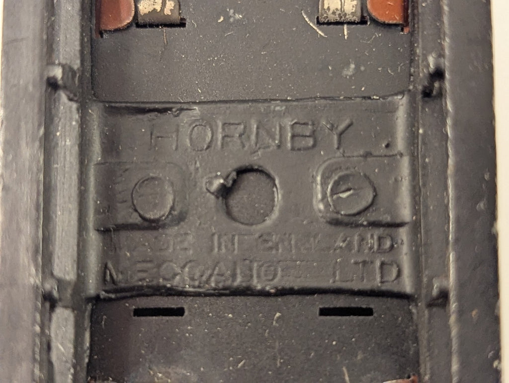 Hornby Dublo OO Gauge BR 20-Ton Goods Brake Van E178717 BR Brown 32057