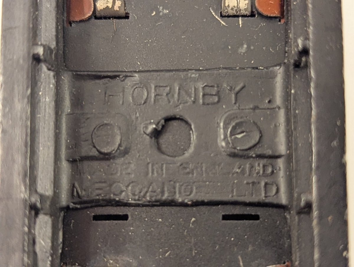 Hornby Dublo OO Gauge BR 20-Ton Goods Brake Van E178717 BR Brown 32057
