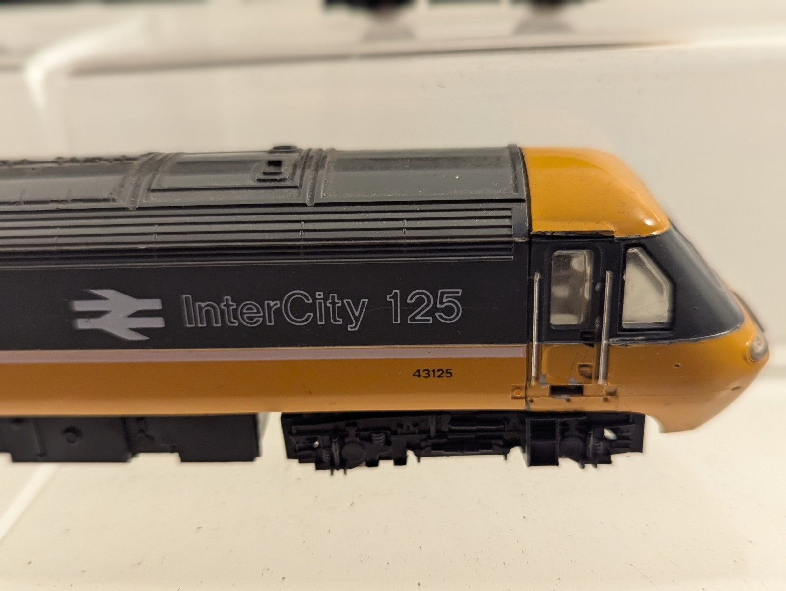 Hornby BR Class 43 HST Power Cars BR Livery Motor & Dummy