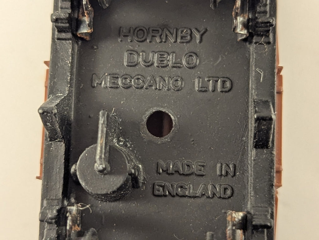 Hornby Dublo OO Gauge BR Cattle Wagon Goods Wagon B893344 BR Bauxite 4635